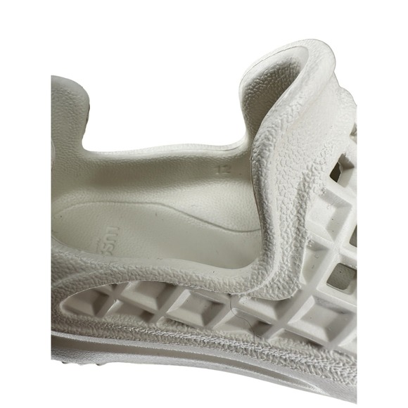 NEW Lusso Cloud Scenario Slip On Shoes Bone White Kids 12 Childs 11.5 Water - Picture 7 of 9